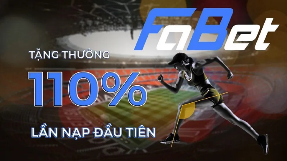 Cầu thủ bóng đá đang sút bóng trên sân